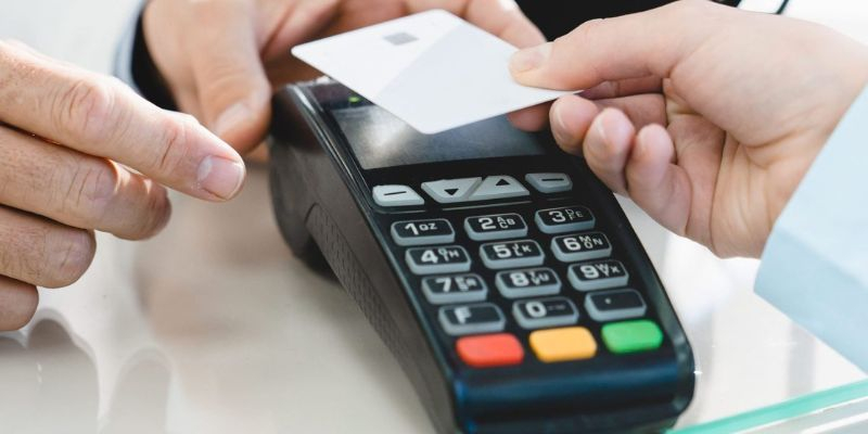 paiement sans contact sur un lecteur carte bancaire