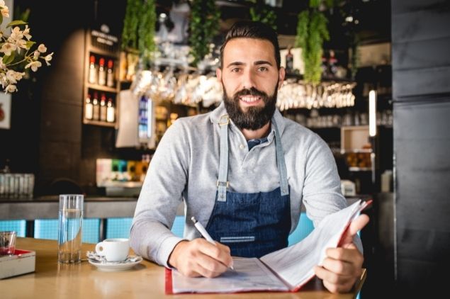 signature d'un contrat de location caisse enregistreuse