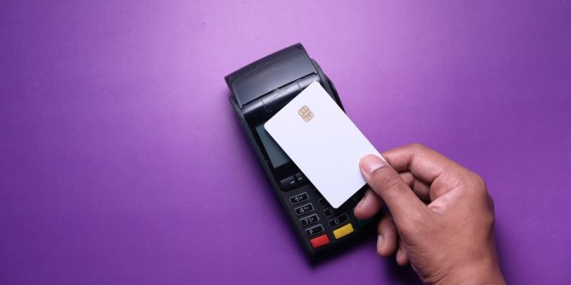 Le lecteur de carte bancaire : un outil indispensable pour lutter contre la fraude